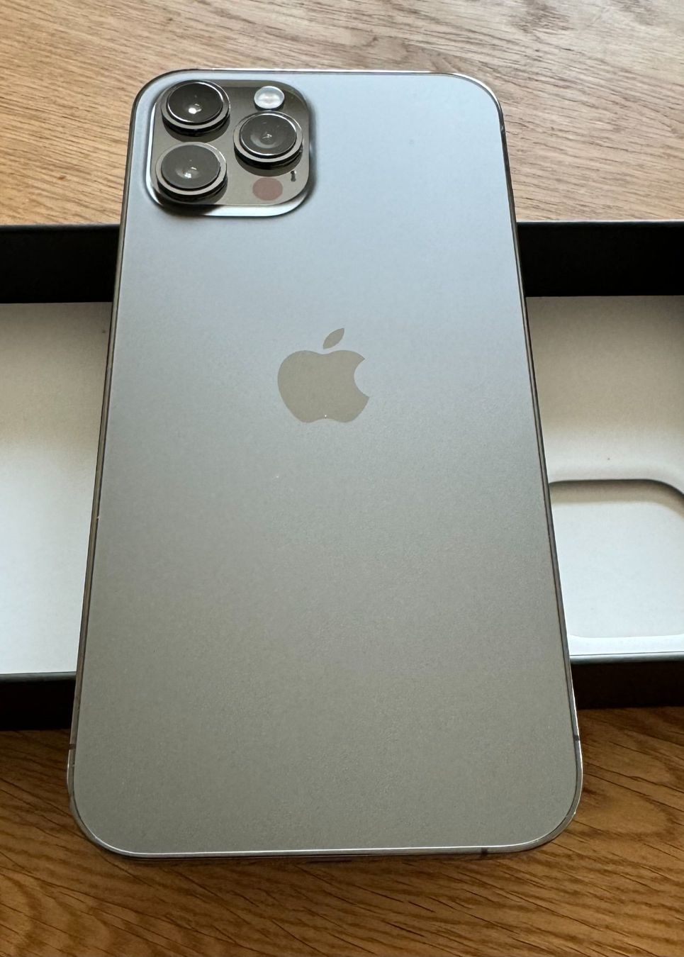 Apple Handys / Smartphones: IPhone 12 Pro Max 256 GB, Graphite – Gebraucht aus Feldbrunnen von  1