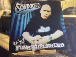 SONDOOBIE – FUNK SUPERHERO...OG US 2003...VG+/VG+ LP