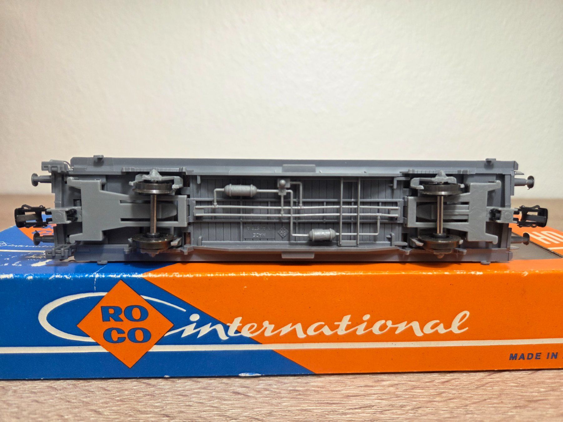 Roco Modellini di ferrovie: Roco 4340 B Güterwagen Migros SBB H0 – Usato da St-Aubin-Sauges venduto da Lo_Go 5