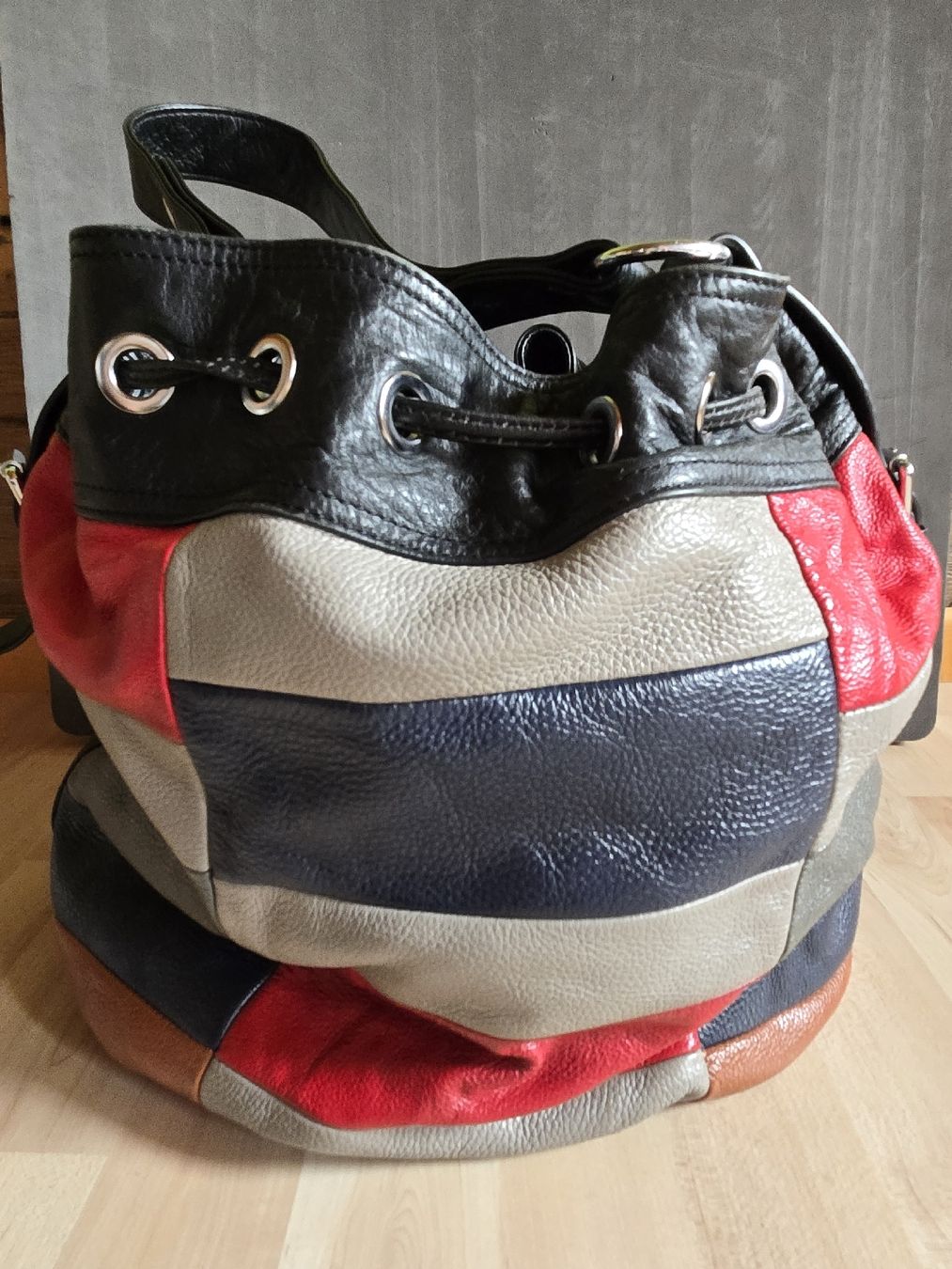 Borse da donna: grand sac en cuir – Usato da Montet (Broye) venduto da CandiceD 1