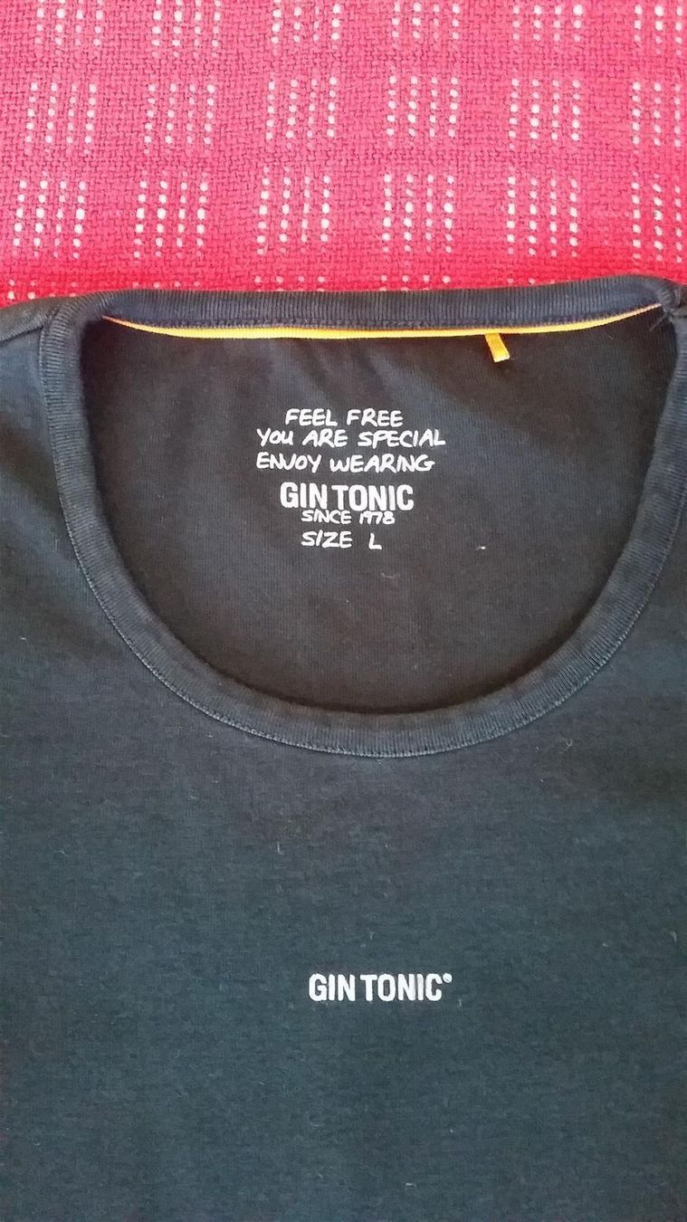Gin Tonic T-shirt: Super bequemes T-Shirt von GIN TONIC – Usato da Winterberg ZH venduto da Gemini63 2