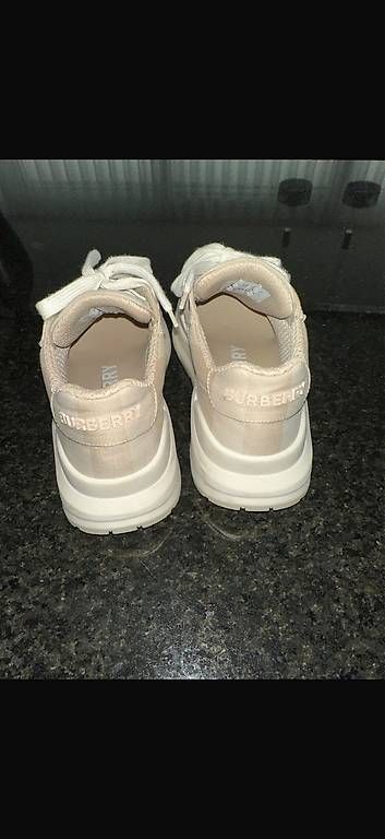 Burberry Scarpe da uomo: Burberry Damenschuhe Gr. 38 – Usato da Ennenda venduto da SAMOURAI02 1