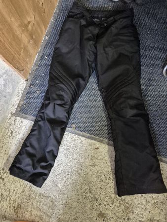Richa Damen Motorradhose, Gr. 42, Schwarz,