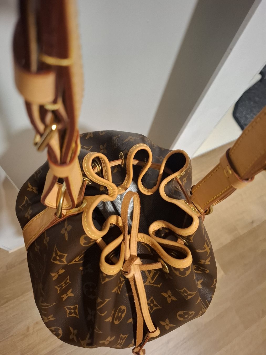 Louis Vuitton Borse da donna: Louis Vuitton Noé Grand – Usato da Lausen venduto da Devin- 1