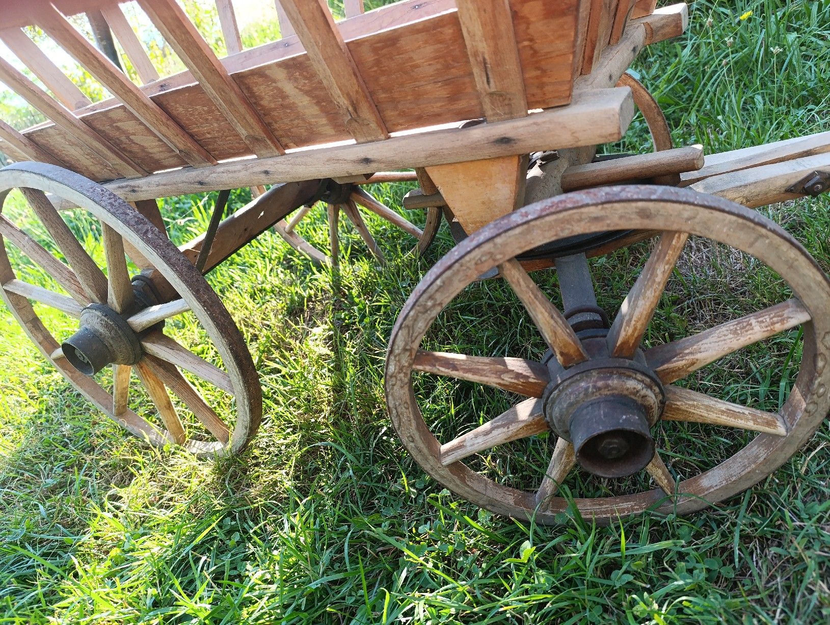 Remorques: Antiker Holz-Handwagen mit Speichenrädern – D'occasion à Münchwilen TG par siboli 4
