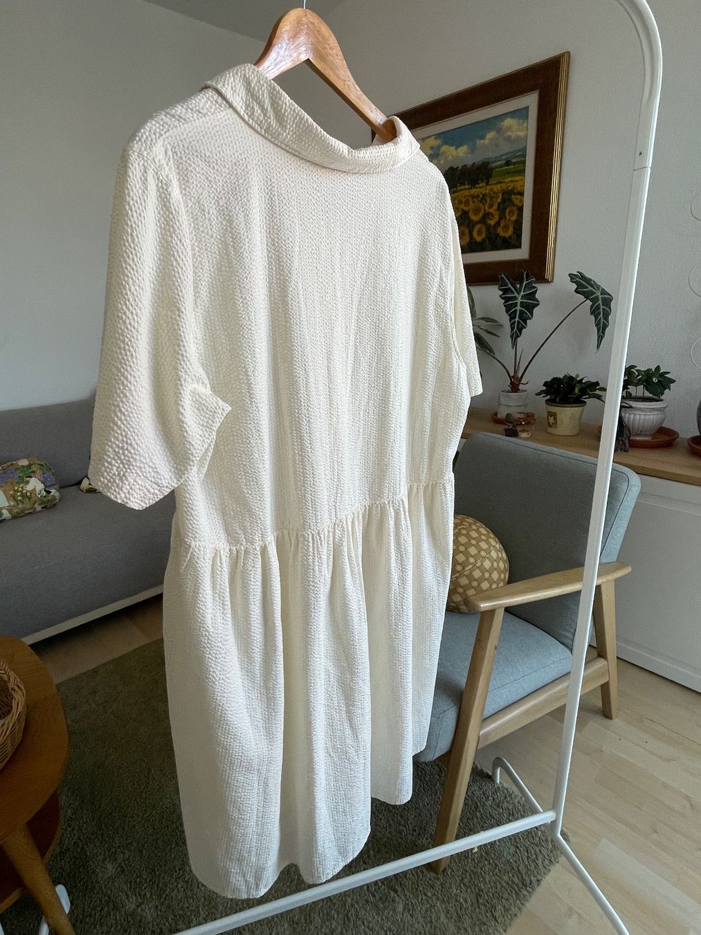 Robes: Knowledge Cotton Apparel Sommerkleid in Cream – D'occasion à Zürich par sve_72fj 3