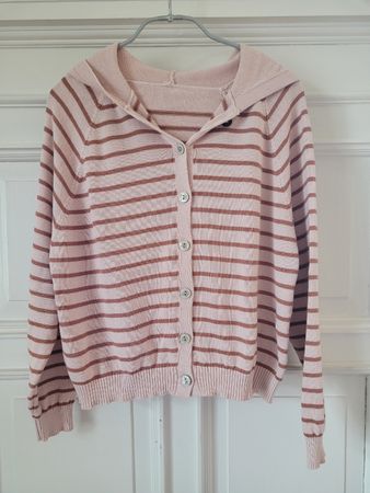 Hübsche Jacke mit Kapuze. 100% Baumwolle. NEU!