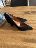 Neue Pumps von Thea Mika