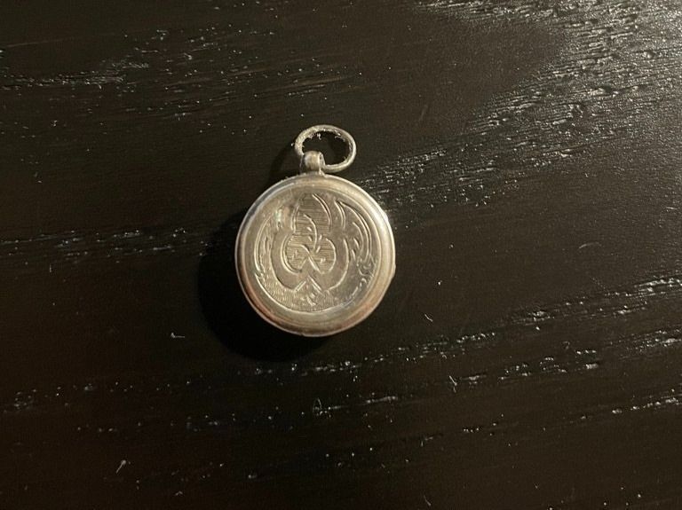 Ciondoli: Petit reliquaire pendentif en argent – Usato da Lausanne venduto da llcc27 1