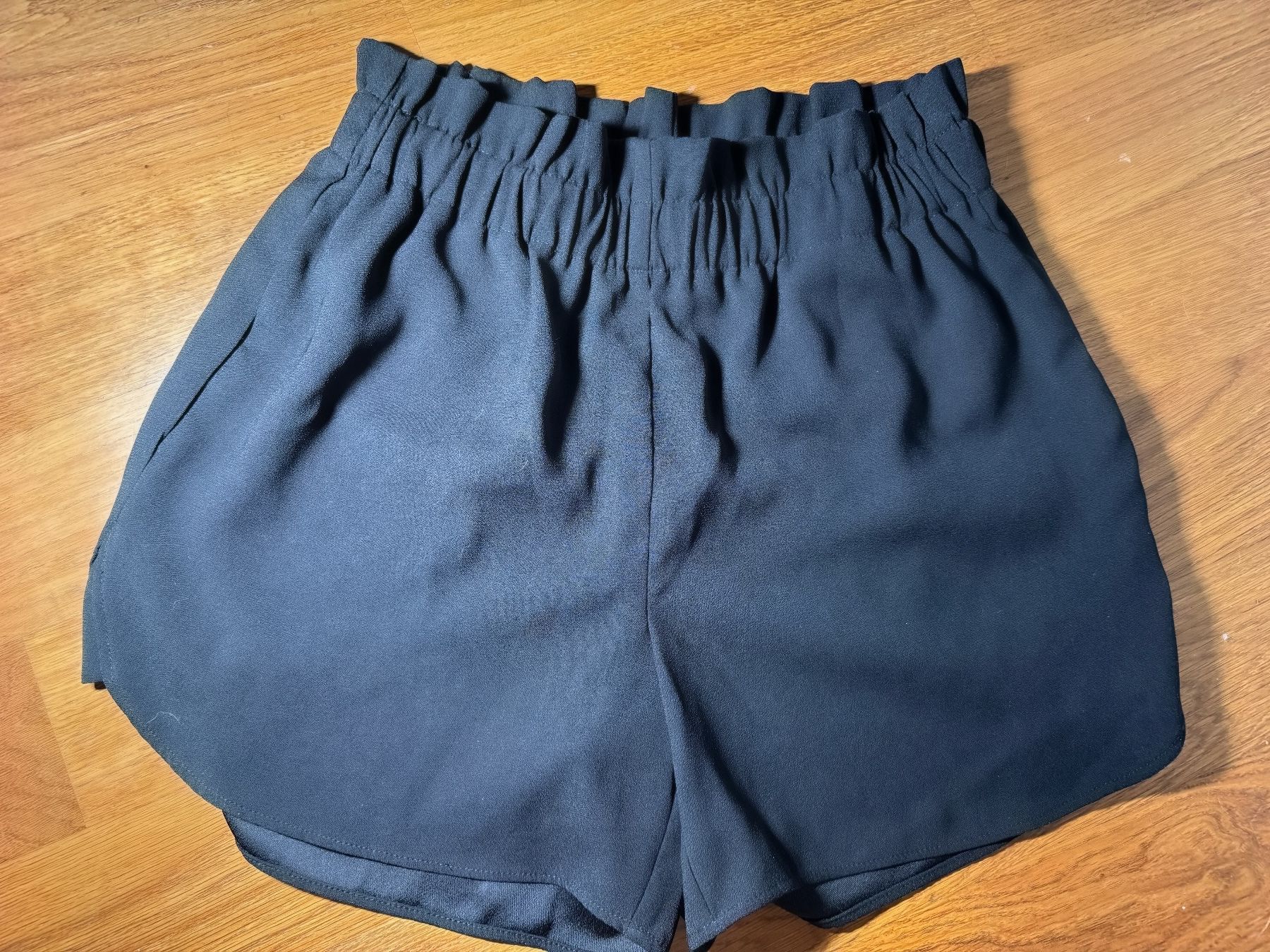 Pantaloni: Hose – Nuovo (secondo la descrizione) da Kaiseraugst venduto da Blondi_xx