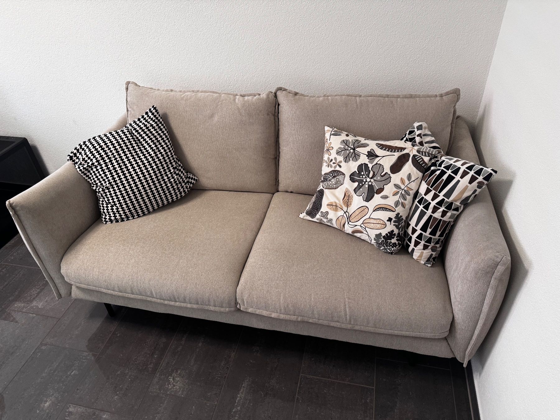 Micasa Sofas: Beiges Sofa 1.83m x 1m – Gebraucht aus Wettingen von marvinvr 1