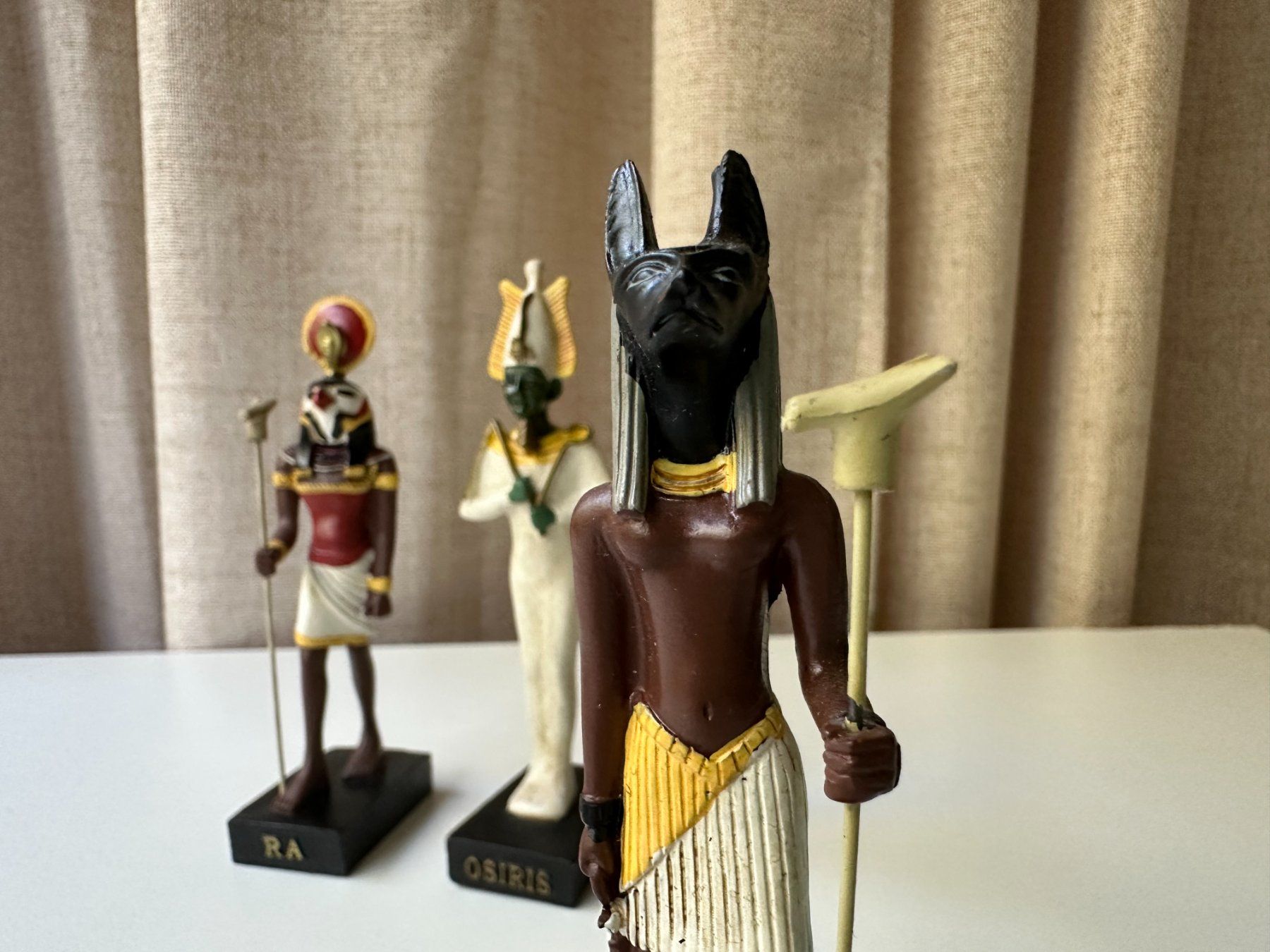 Statuette: Statuettes Ra, Osiris et Anubis - édition Hachette – Usato da Genève venduto da Reveur 6