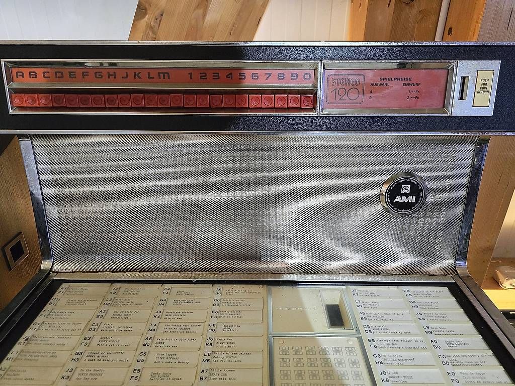 Jukebox: 2x Jukeboxen inkl. Platten – Usato da Grosswangen venduto da LUNI_Classic_Cars 3