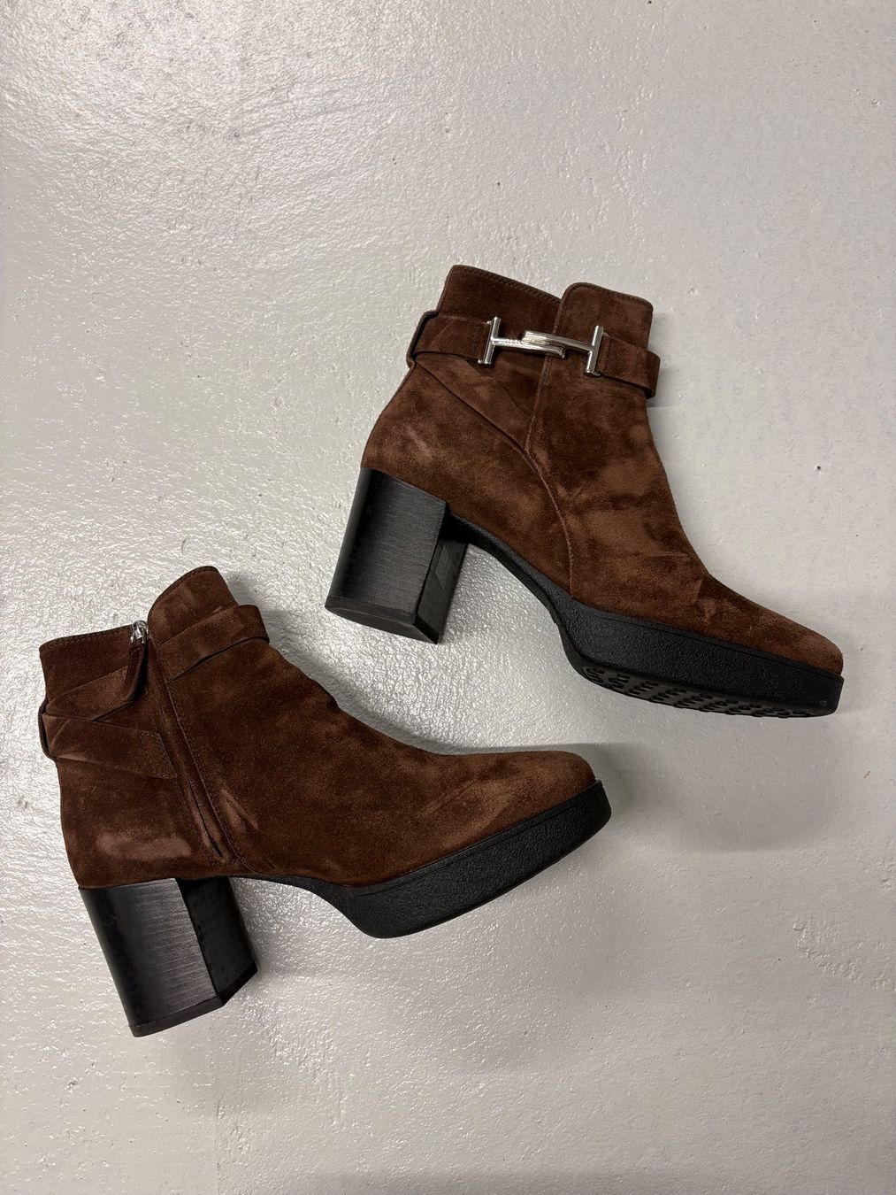 Tod'S Scarpe da donna: Tod's Stiefeletten Gr. 39 / 38.5 Braun Wildleder – Nuovo (secondo la descrizione) da Regensdorf venduto da secondchancefashion 7