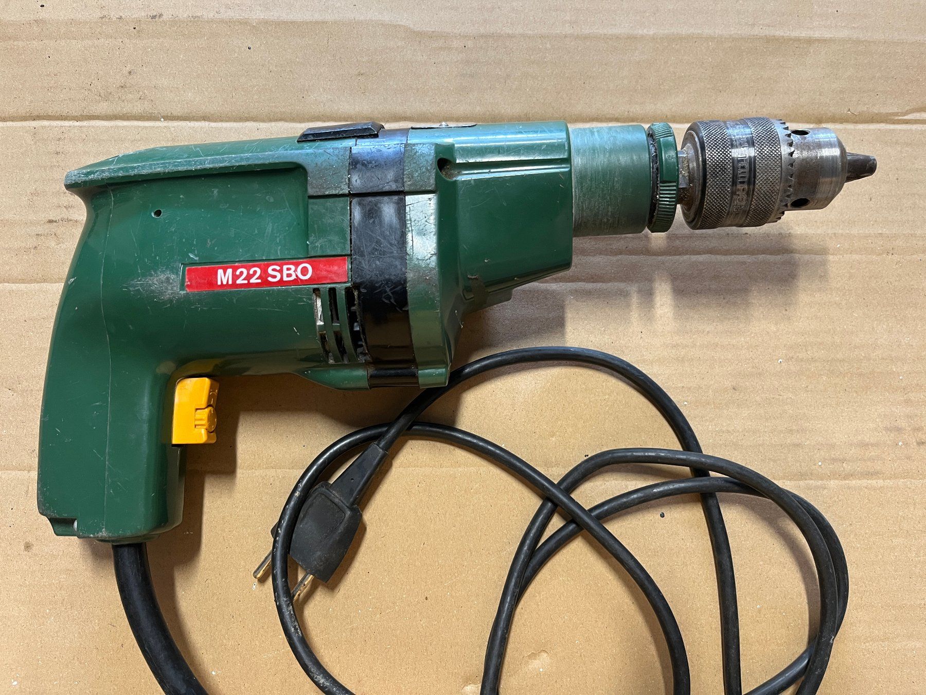 Bosch Bohrmaschinen: Bohrmaschine Bosch M22 – Gebraucht aus Unterkulm von Fabulirius