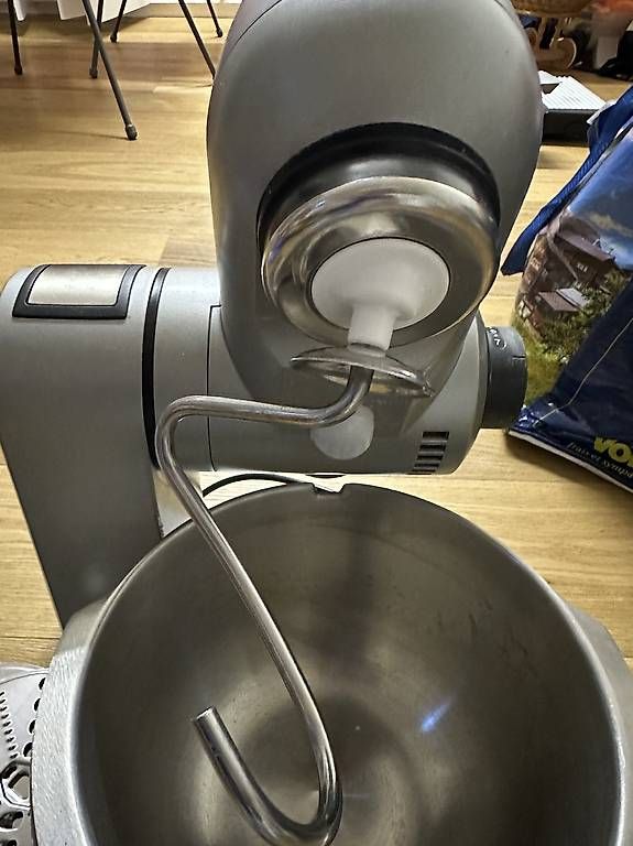 Bosch Elettrodomestici da cucina: Küchenmaschine Bosch Maxximum 1600W – Usato da Weinfelden venduto da silvia617 2