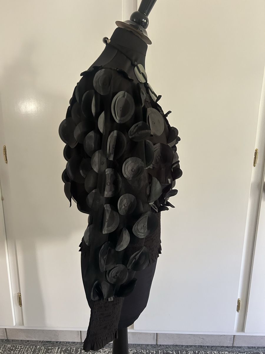 Maglioni & Felpe: Magnifique pull 🖤 L – Usato da Fribourg venduto da ficelle_de_luge 1