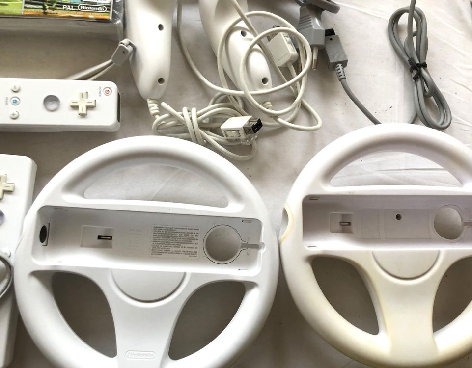 Nintendo Wii - Konsole [weiss] mit sehr viel Zubehör 5
