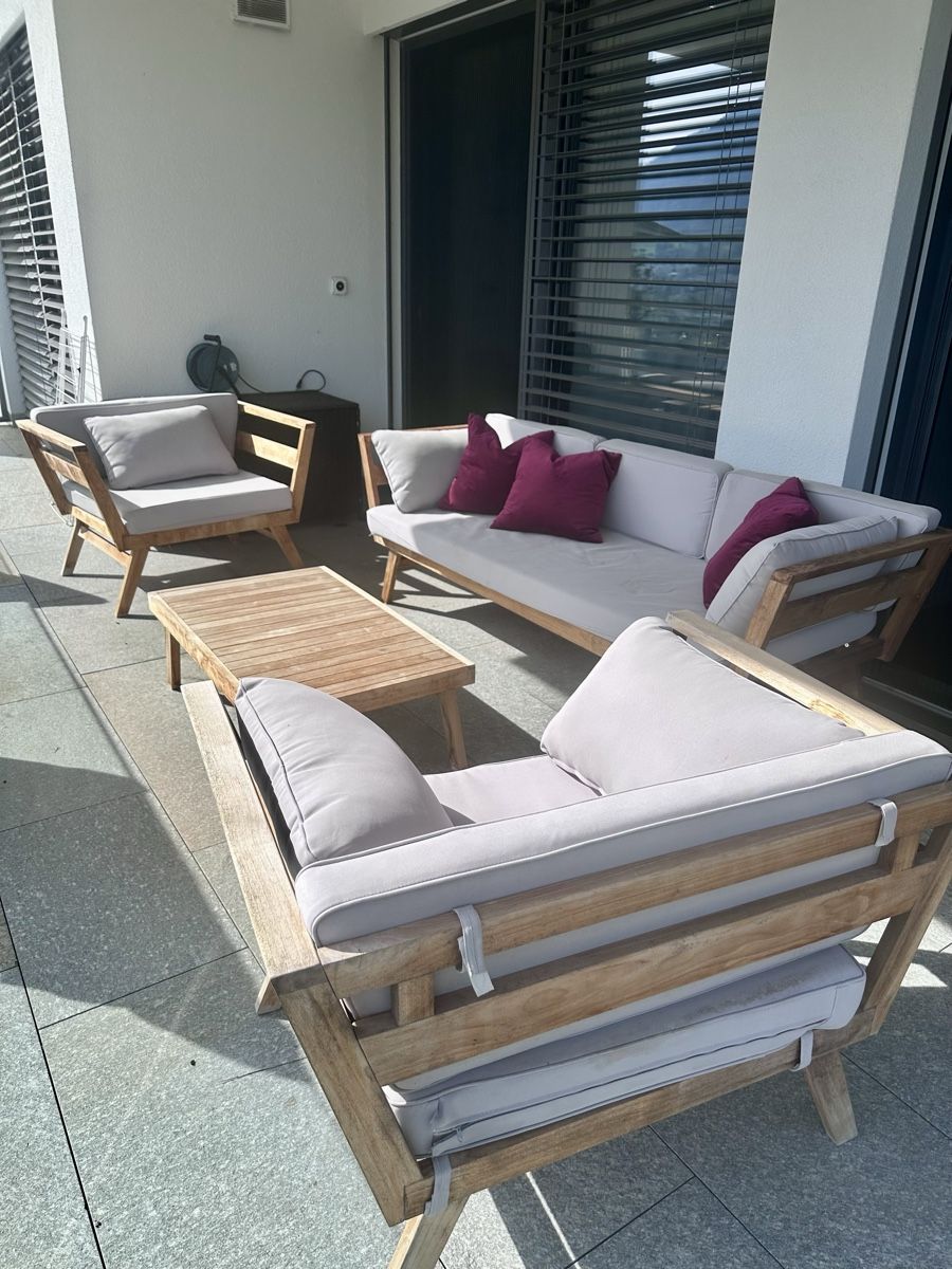 Sofas: Lounge Set Holz hell mit Polstern gebraucht</div> – D'occasion à Küssnacht am Rigi par CarlaAndrea