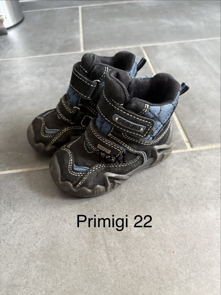 Primigi Schuhe für Jungen: Primigi Winterschuh 22 – Gebraucht aus Lenggenwil von Coco1