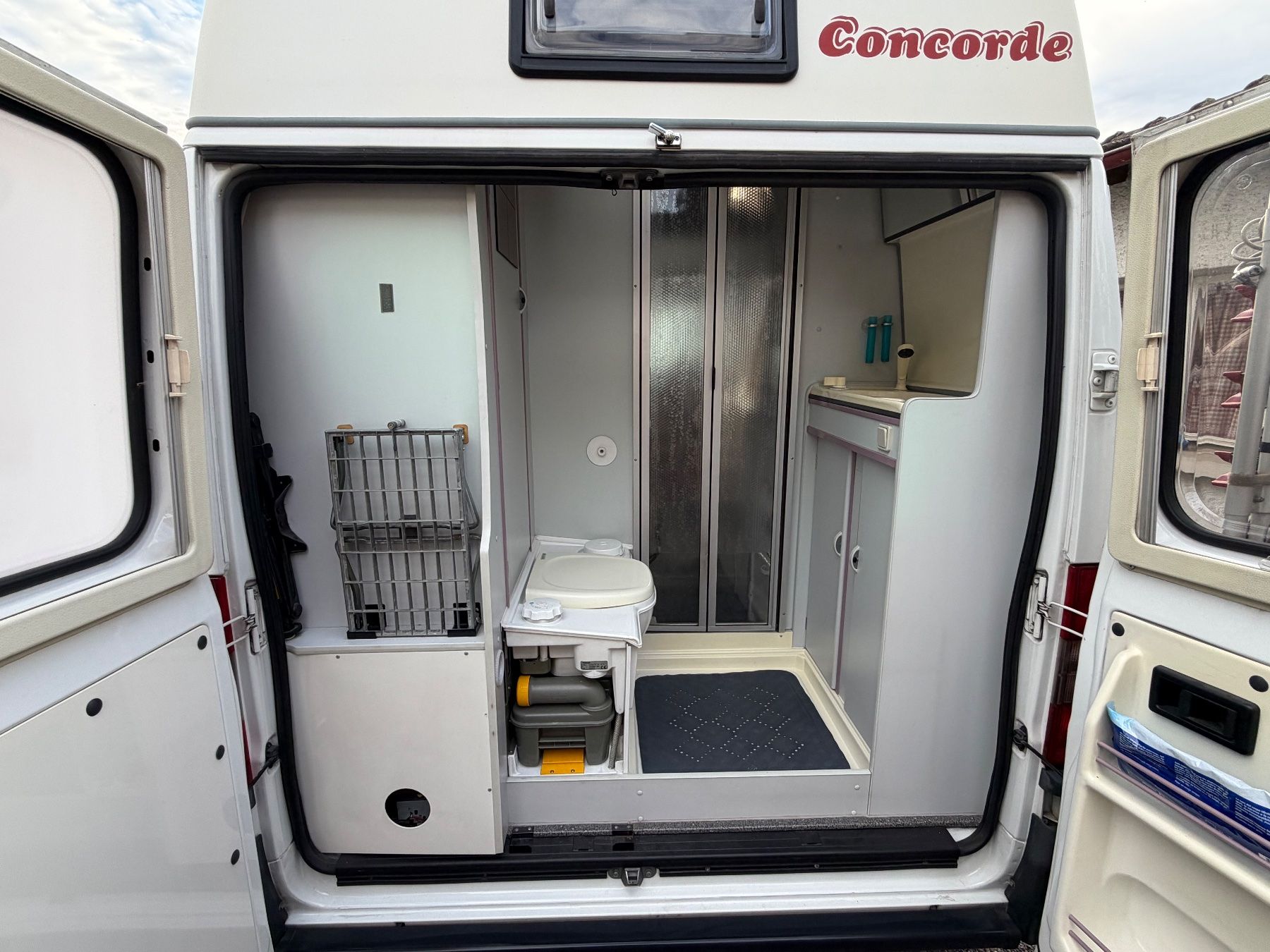 Fiat Veicoli da campeggio: Fiat Ducato 1.9TD CONCORDE / 137000km / frisch ab MFK – Usato da Reinach AG venduto da aut_9lmm 8