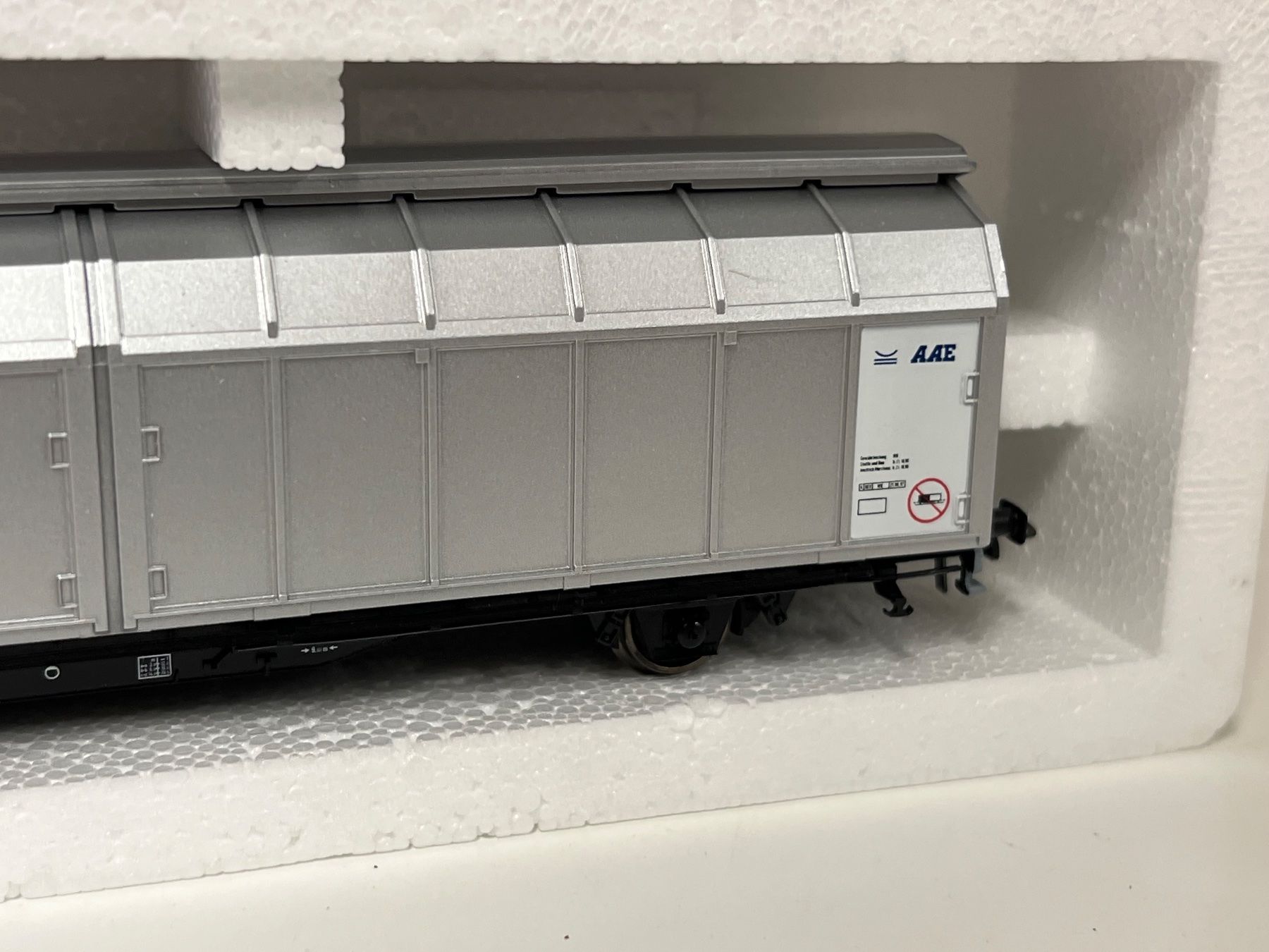 Roco Modellini di ferrovie: Roco 47448 AAE Hbbillns H0 DC – Nuovo e nell'imballaggio originale da Neuenhof venduto da ludovicco 2