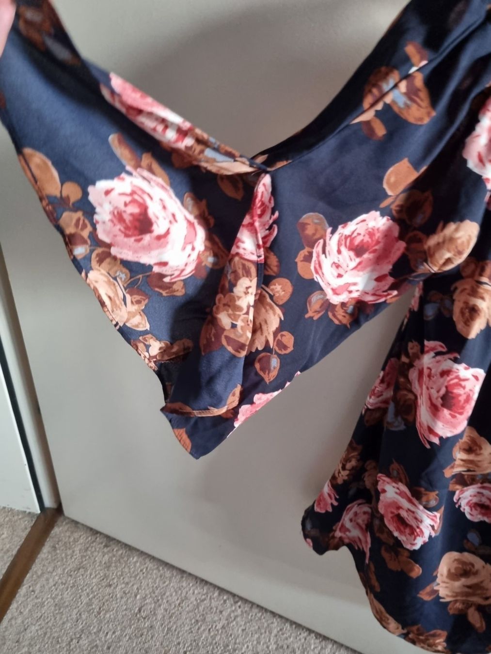 Camicette: Bluse mit Blumen neu Gr.S – Nuovo e nell'imballaggio originale da geroldswil venduto da Gumball1 2