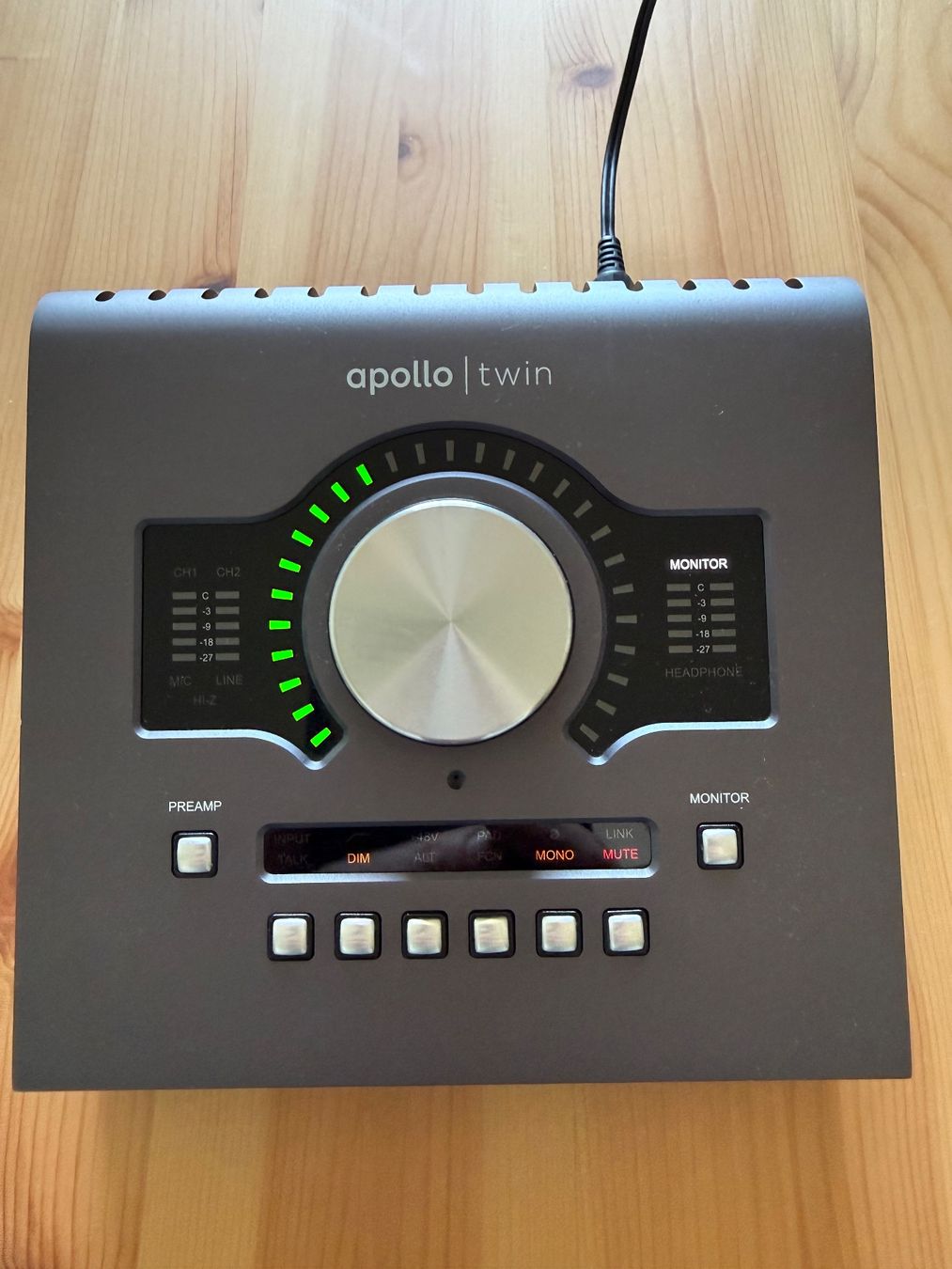 Universal Audio Attrezzatura per studi di registrazione: UA Apollo Twin MkII DUO TB + Apple Adapter & Kabel – Usato da Wetzikon ZH venduto da jen_62zf 2