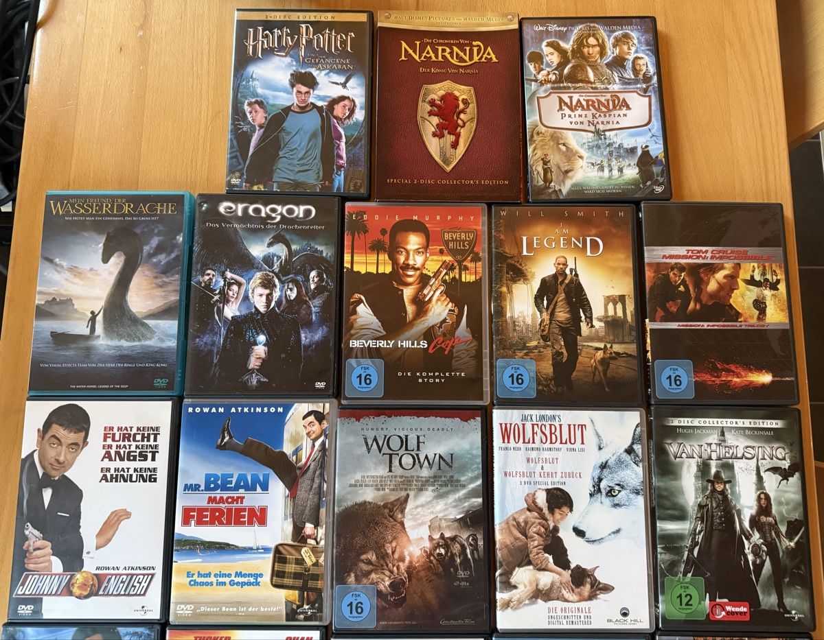 Tutti i DVDs: DVD Sammlung - 32 Filme (23 DVDs) – Usato da Winterthur venduto da Eponu 1