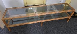 Spezielle, sehr schöne Glasvitrine, Sideboard-Vitrine