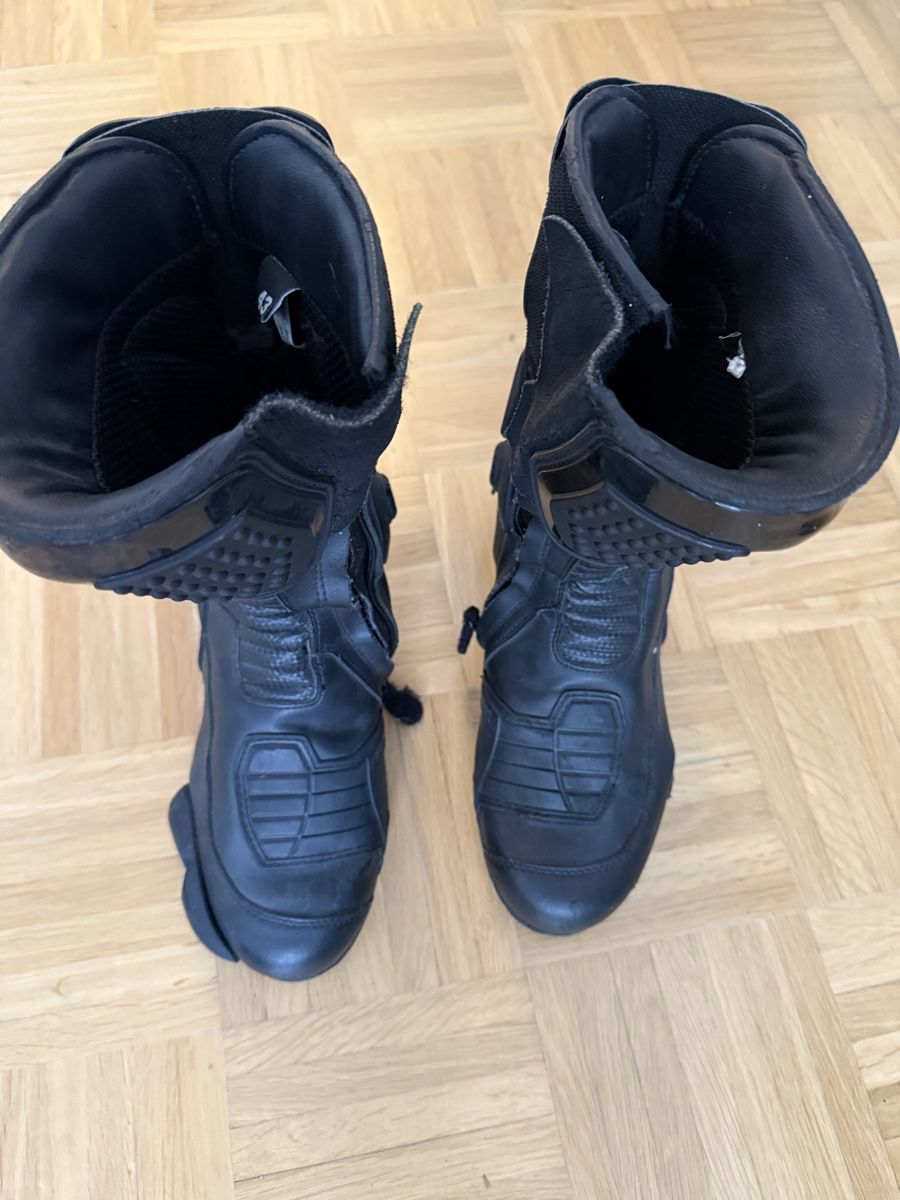 Scarpe da uomo: Motorad Schuhe – Usato da bern venduto da EcoHunter 1