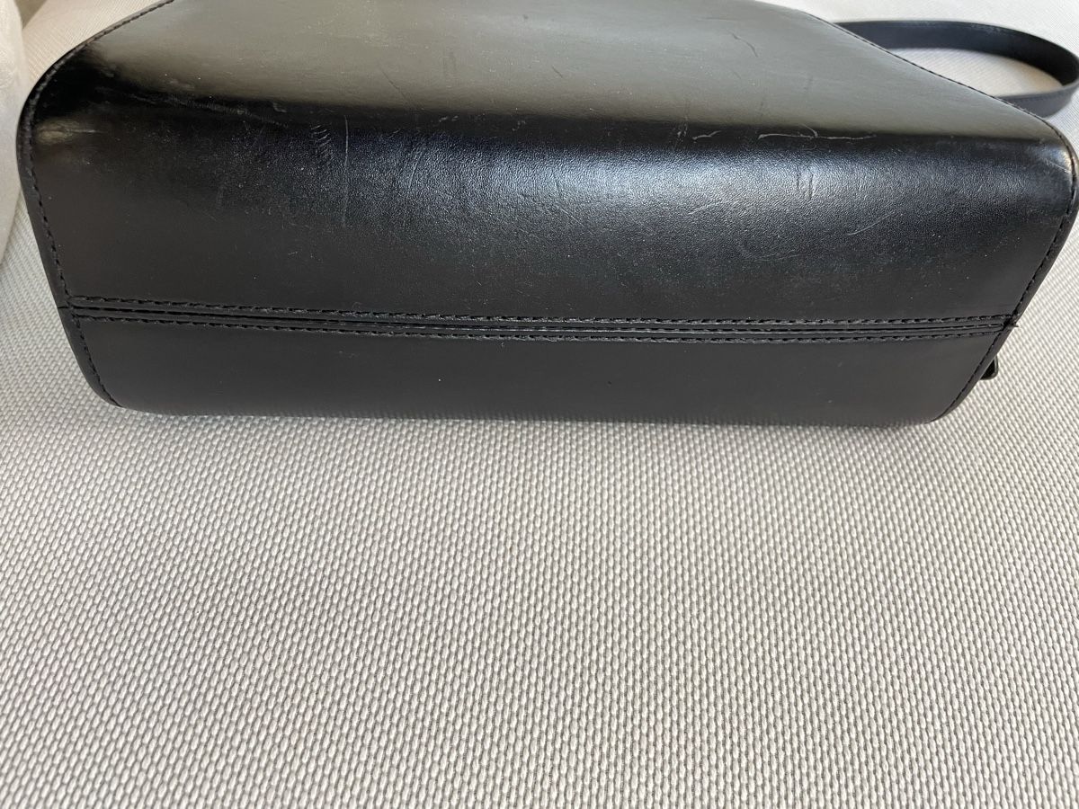Apc Sacs femmes: A.P.C. Umhängetasche – D'occasion à Basel par was_llf7 3