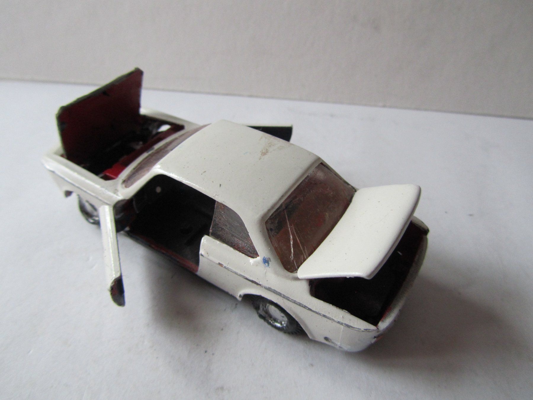 BMW Voitures modèles: BMW 2000 CS, Sablon 4 Belgien – D'occasion à Weiningen ZH par dietsch57 2