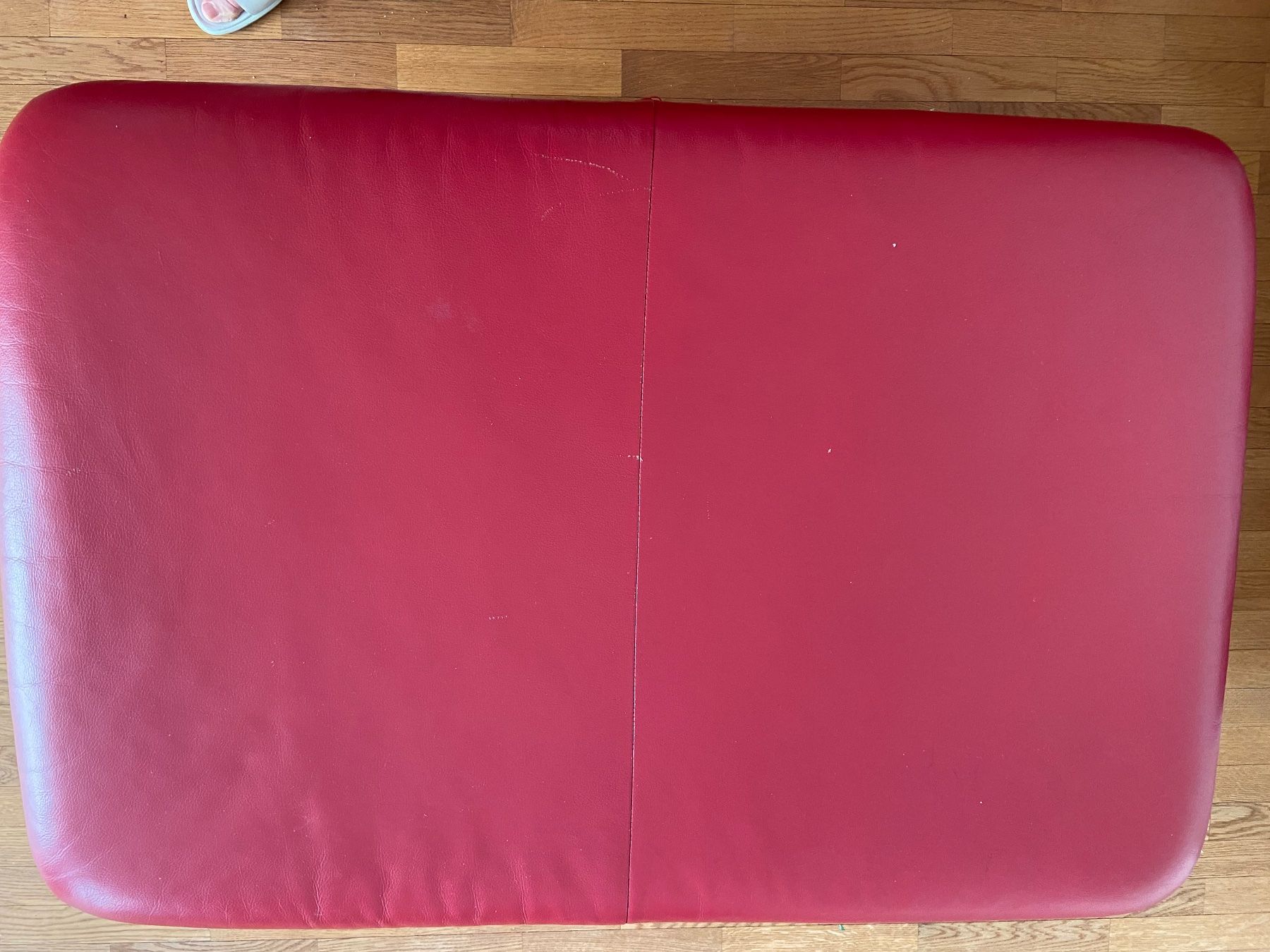Sofas: Rotes Leder Sofa mit Hocker – Gebraucht aus Ballwil von jverrette 6