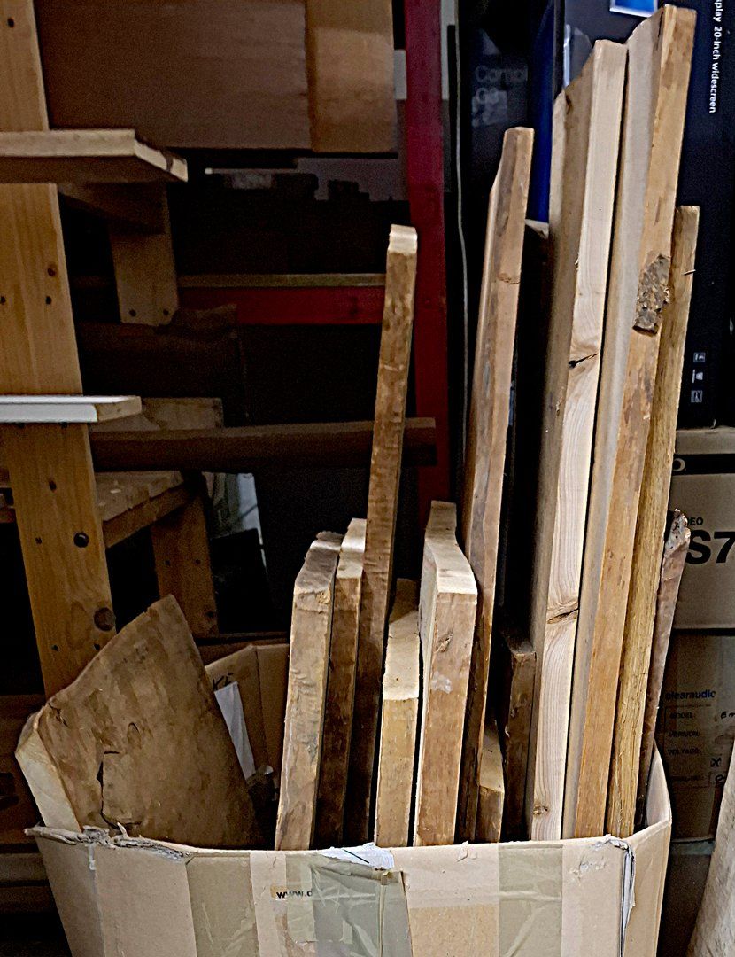Articles en bois: holzbretter - Rohholz – D'occasion à Zürich par AuctionAlan