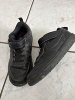 Nike Kinderschuhe schwarz Klettverschluss gr.30