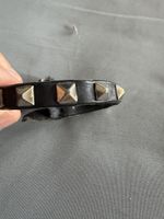Valentino bracciale  in pelle con borchie argentate 