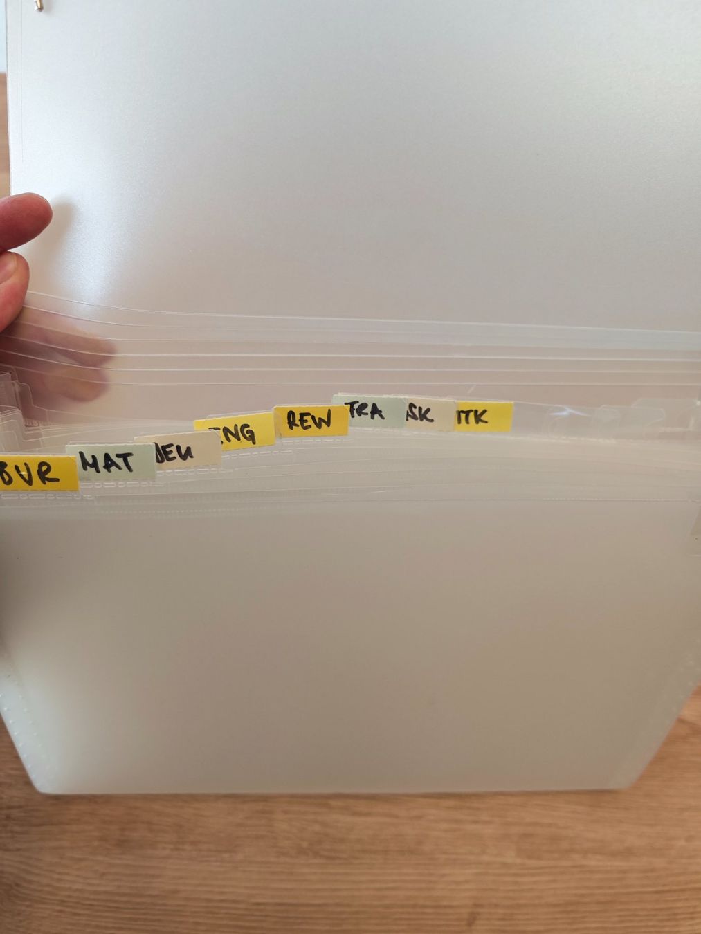 Raccoglitori: 2 Stk. Dokumentenmappen/-tasche - mit Fächern, A4, Gummiband – Usato da Fislisbach venduto da GenerousClub 3