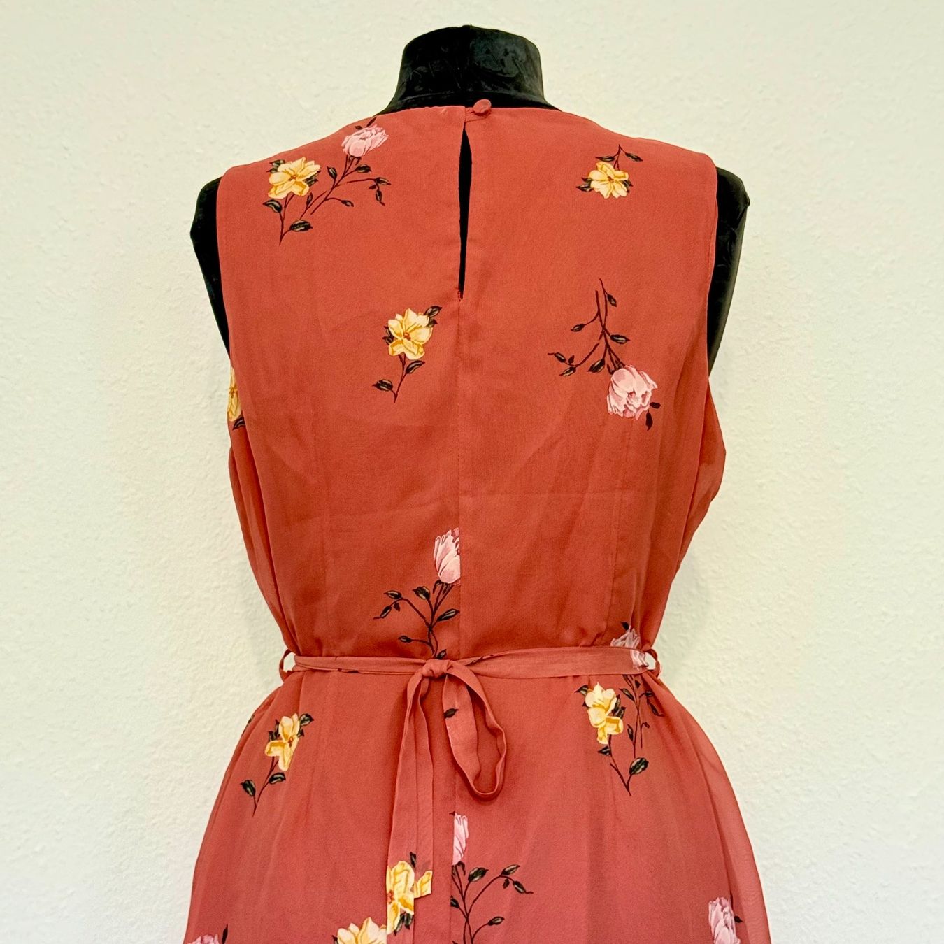 Primark Vestiti: Robe mini en mousseline fleurie – Usato da Thônex venduto da Suisse.Shopping 5