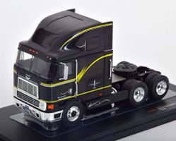 International Eagle Cabover LKW Zugmaschine 1995 schwarz /