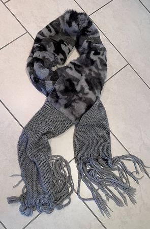 CUTULI CULT Wollschal mit Echtfell