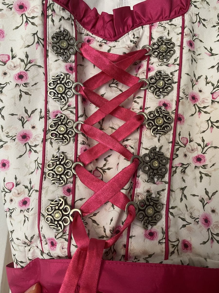 Kleider & Röcke: Wunderschönes Kinder-Dirndl in Grösse 140 – Neu und originalverpackt aus Gommiswald von anastasiia_27 2