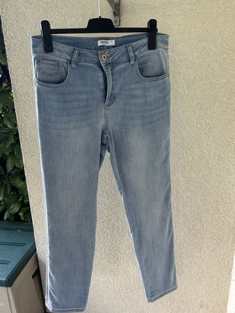 Jeans neu