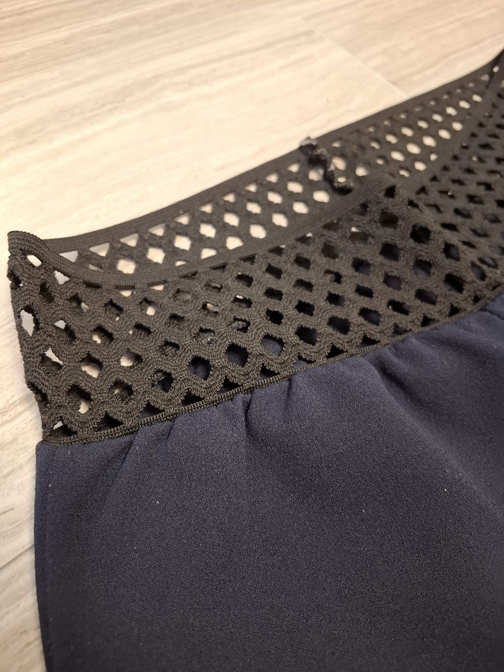 Hosen: pantalon bleu marine – Gebraucht aus Ecublens FR von ame_y8tq 1