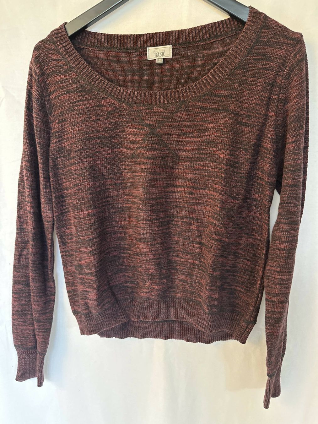 Pulls & Sweat-shirts: Wunderschöner basic Pullover, Grösse S/M, bordeaux – D'occasion à Sarmenstorf par taosun1 1