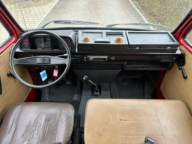 VW Automobili: VW T3 2.1 Caravelle C – Usato da Hünenberg venduto da Auto-Klinik01 4