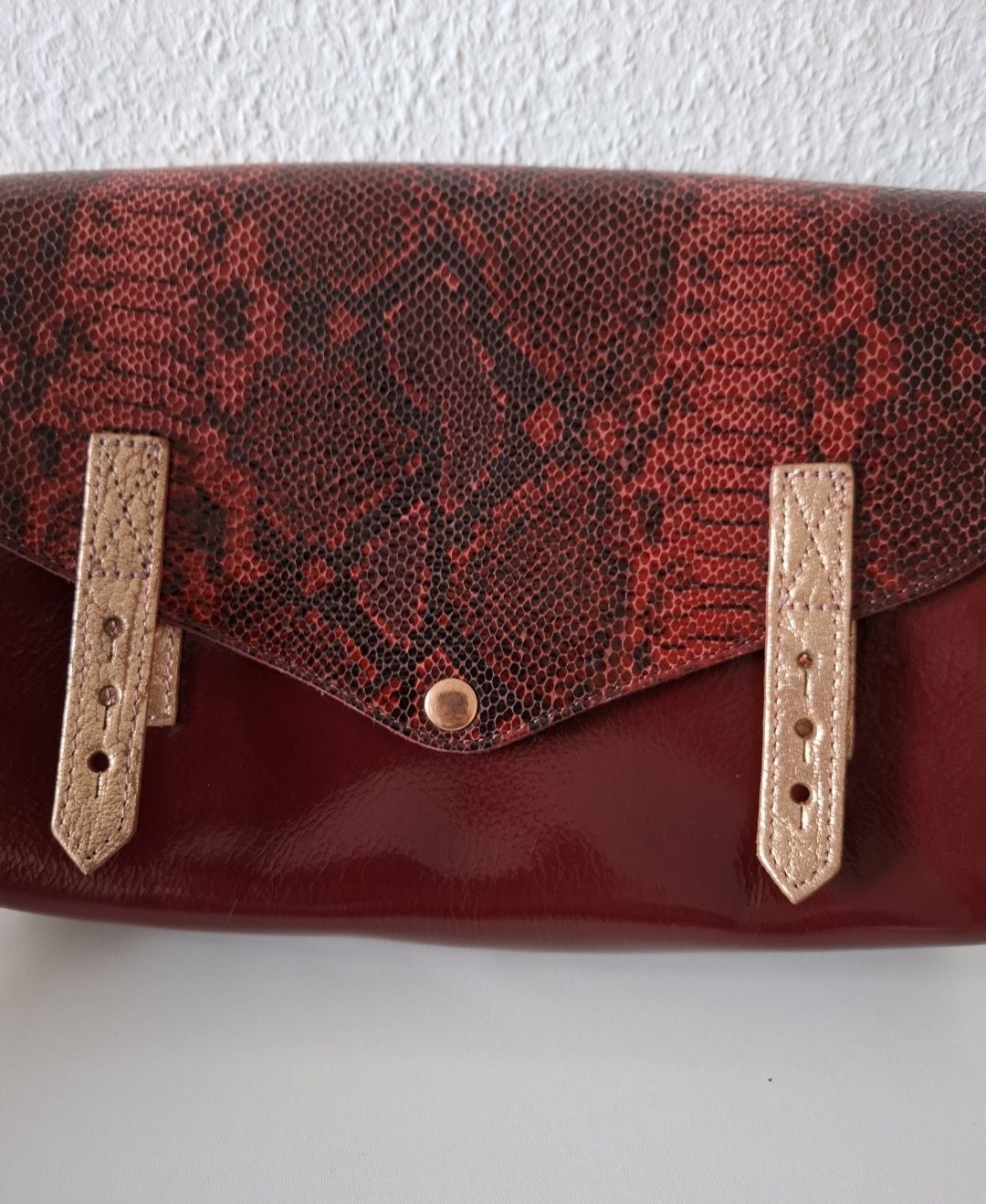 Taschen für Damen: Sac Paul Marius bordeaux, motif python – Gebraucht aus Neuchâtel von FloKo88