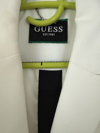 Damen Blazer Guess weiss mit Reissverschluss Taschen