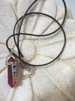 hübsche Chakra Halskette mit Lederband, neu