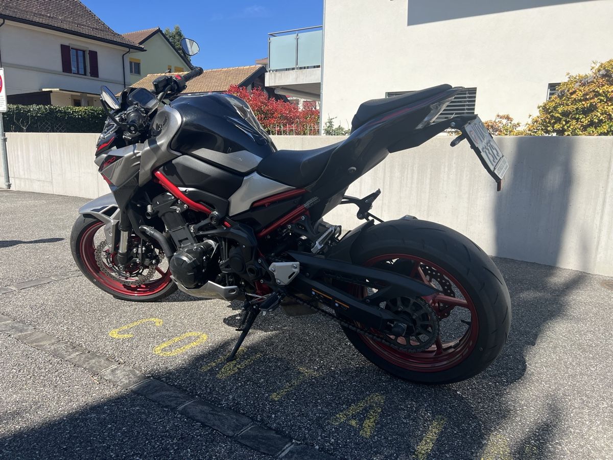 Kawasaki Strada: KAWAZAKI Z900 – Usato da Gland venduto da Cantiel75 1
